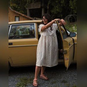 NWT Beaton Linen River Dress in Pastel Wildflower